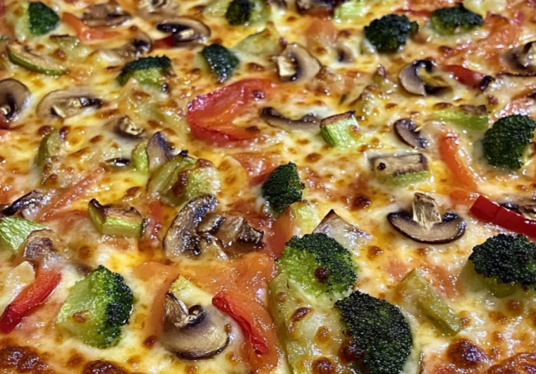 Low-Carb Schüttelpizza mit Skyr – Die Eiweißbombe für Genießer!